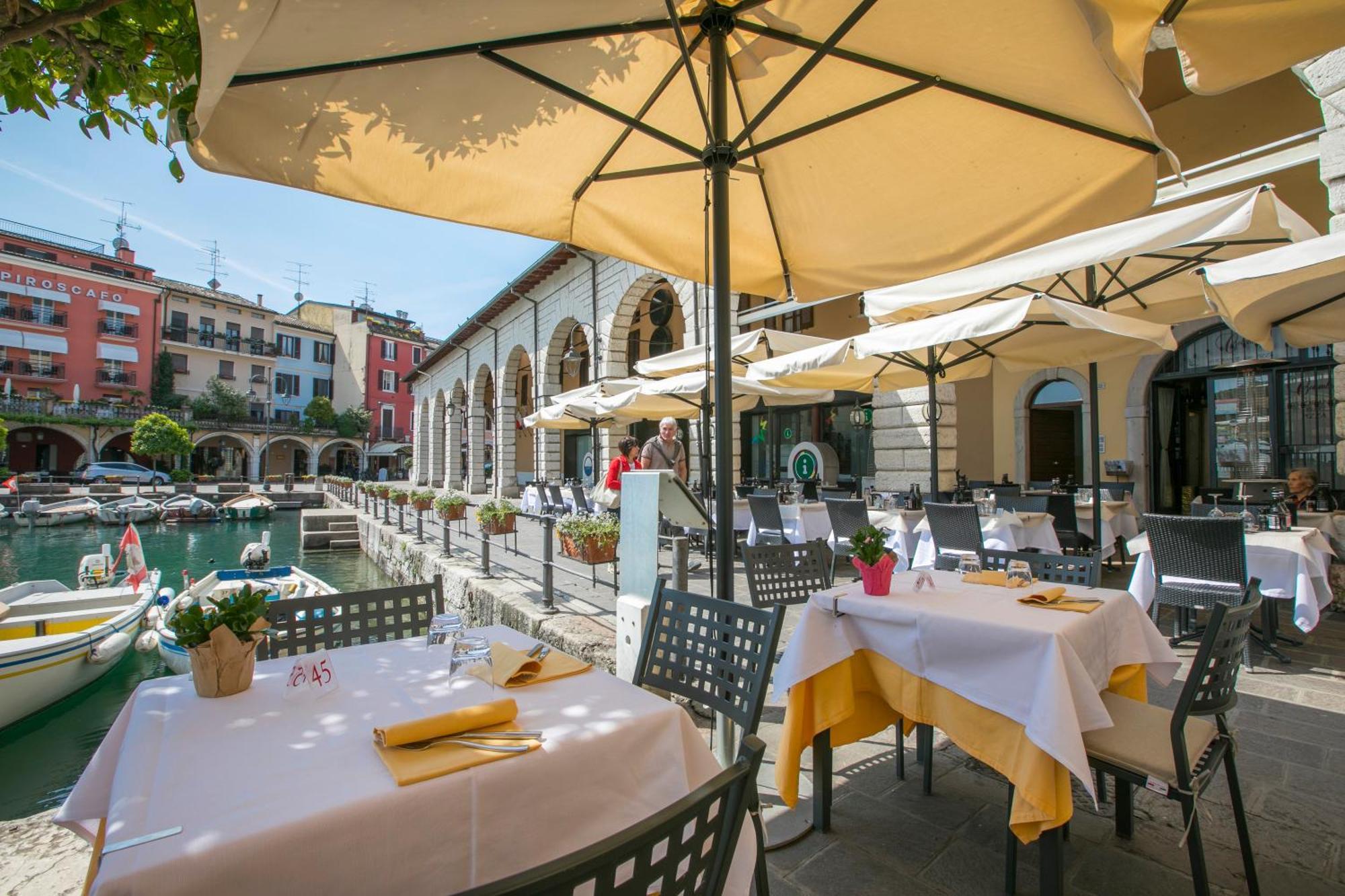 Appartamento Di Tommaso - Happy Rentals Desenzano del Garda Eksteriør bilde